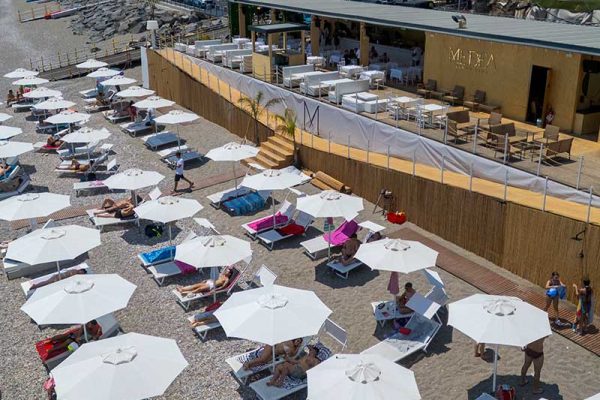 stabilimento-balneare-a-messina-2 stabilimento-balneare-a-messina-2